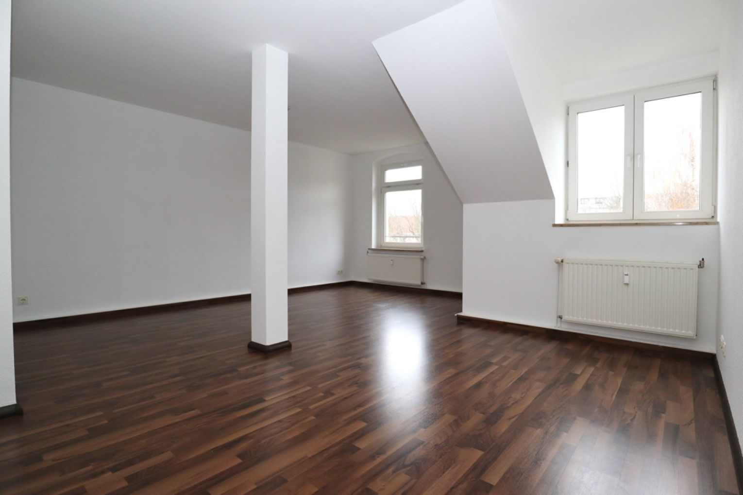 Kaßberg • Einbauküche • zur Miete • 2-Raum Wohnung • Dachgeschoss • jetzt anrufen