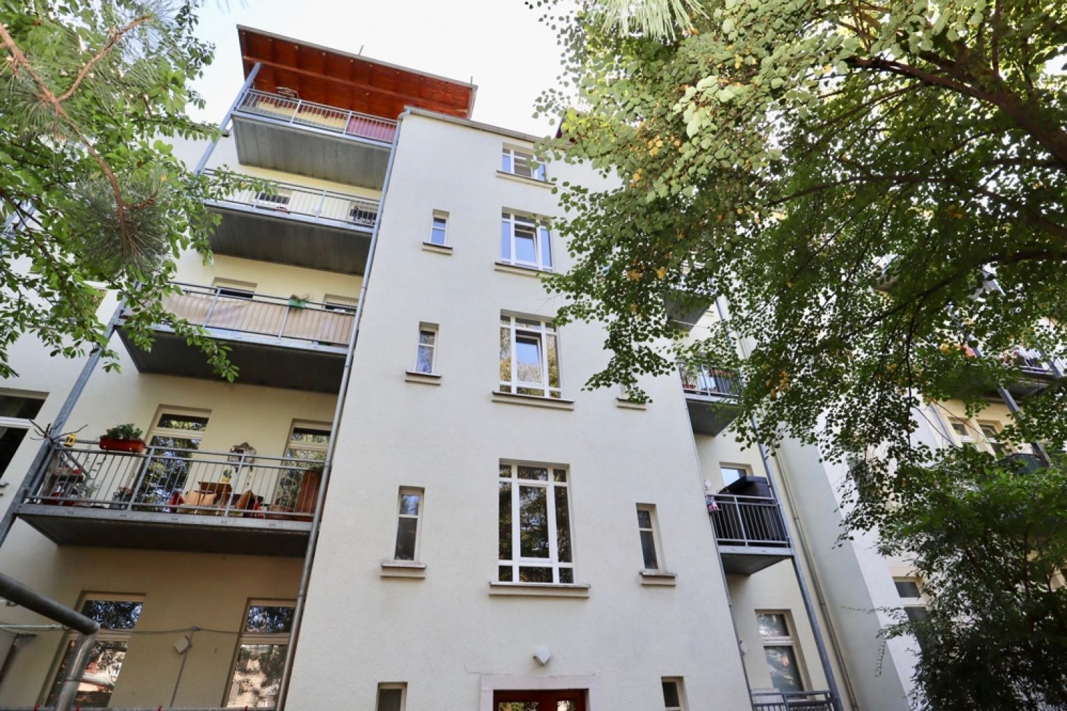 Kaßberg • jetzt schnell sein • 2-Zimmer • mit Balkon • Einbauküche •  MIETEN • bald wieder frei!