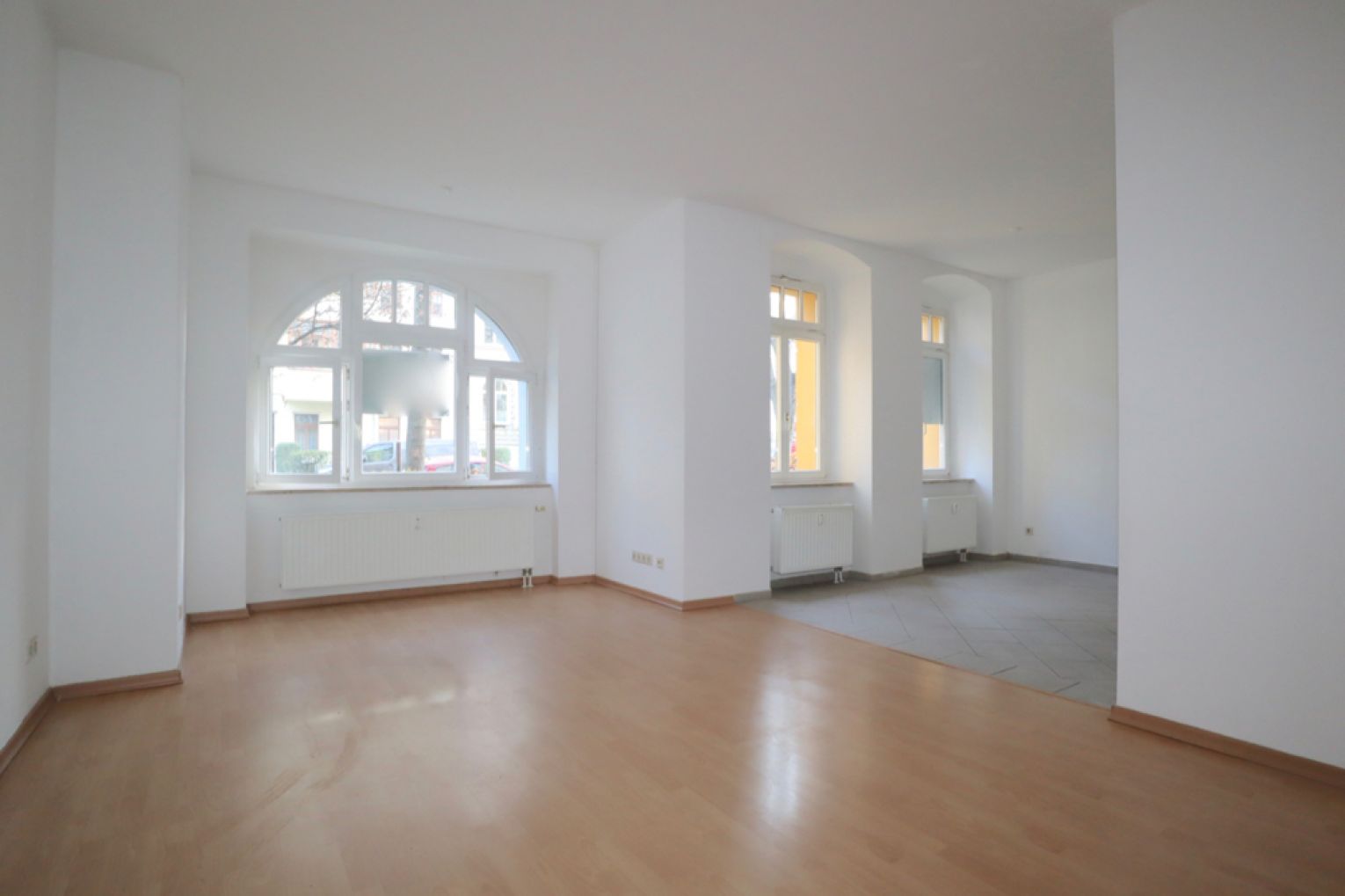 Kaßberg • mit XXL-Balkon • 3 Zimmer • im Erdgeschoss • gleich anschauen!