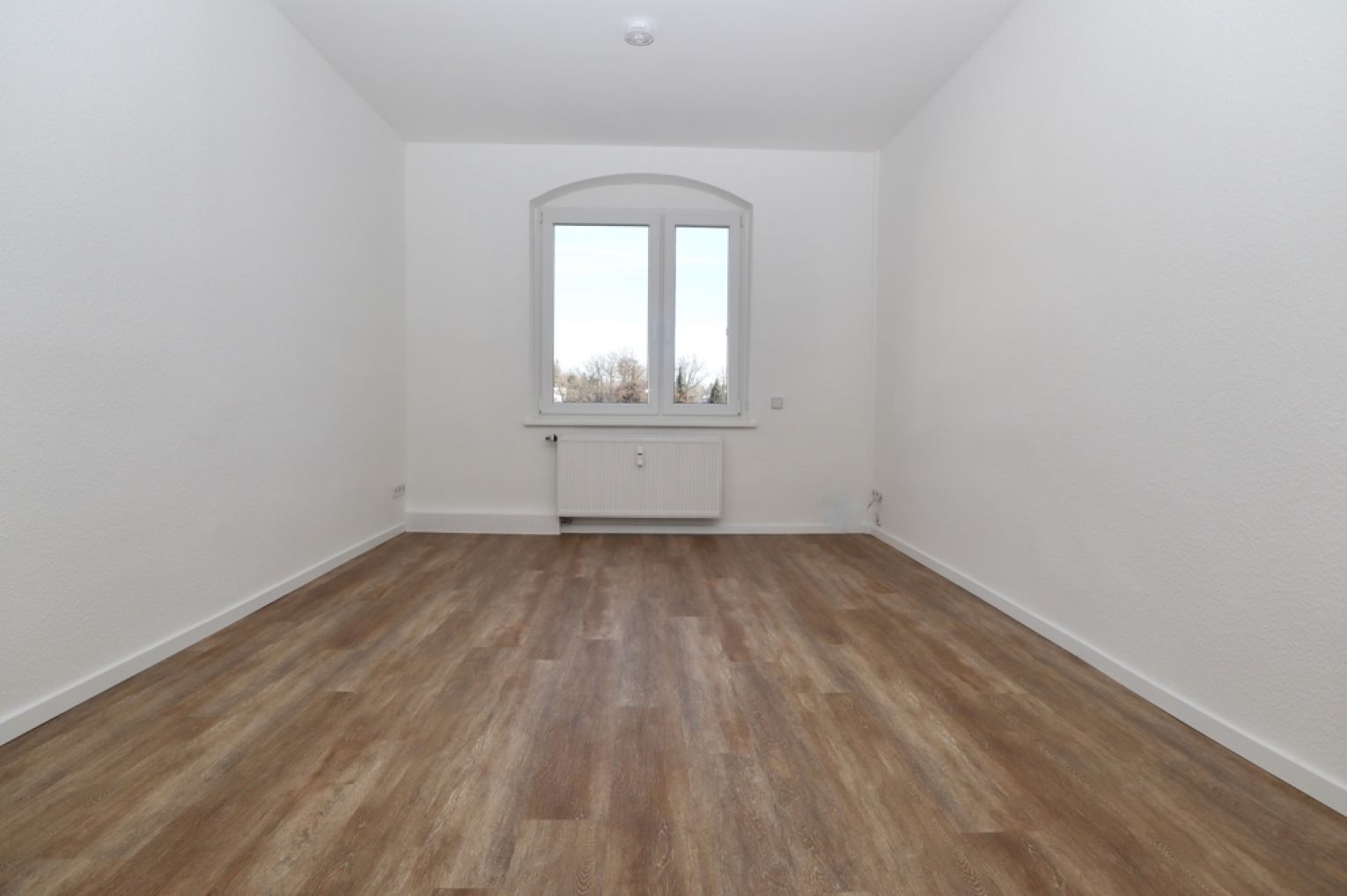 Jetzt mieten • 3 Zimmer Wohnung • Balkon • Wintergarten • Neu saniert • Garage • in Reichenbrand