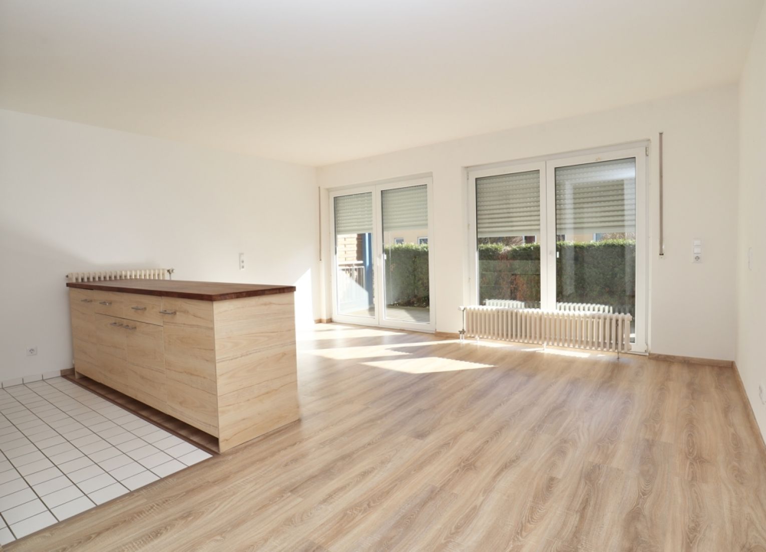 mit Terrasse • 2 Zimmer • Mietwohnung • Küche • TG-Stellplatz • ruhig gelegen • jetzt mieten