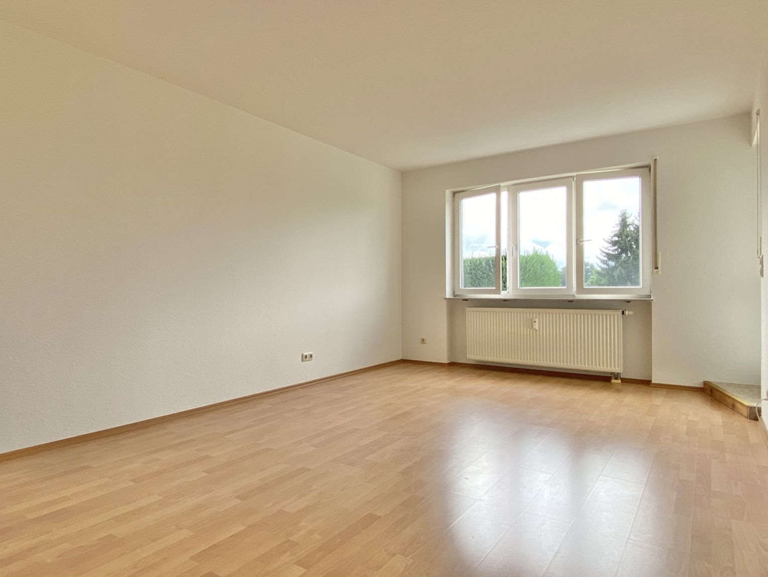Terrasse • Garten • 2-Raum Wohnung • Stellplatz • Grüna • Erdgeschoss • ebenerdig • jetzt anrufen