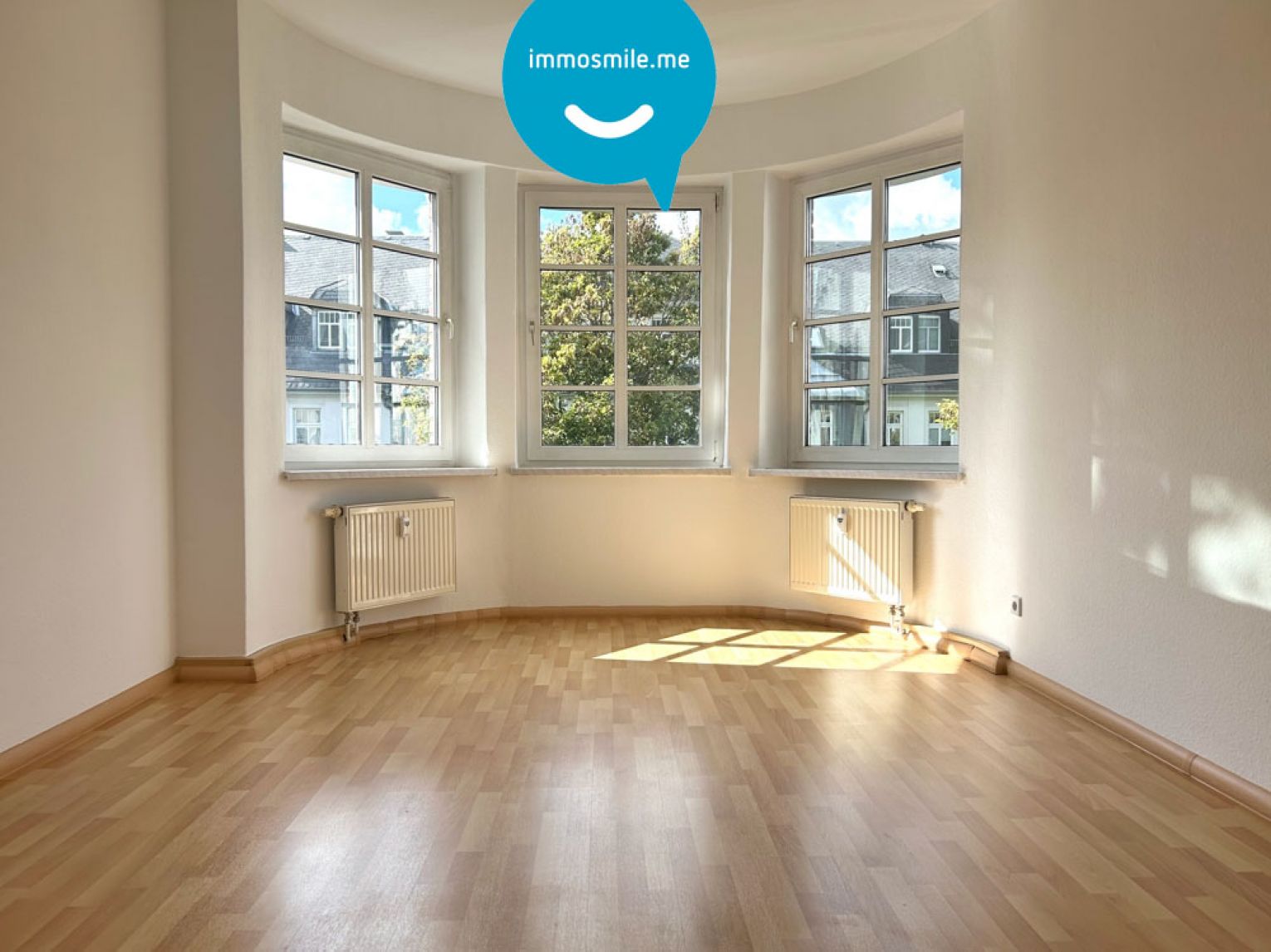 • 2 Zimmer • Erker-Wohnzimmer • Chemnitz-Kaßberg • zur Miete • jetzt Termin vereinbaren