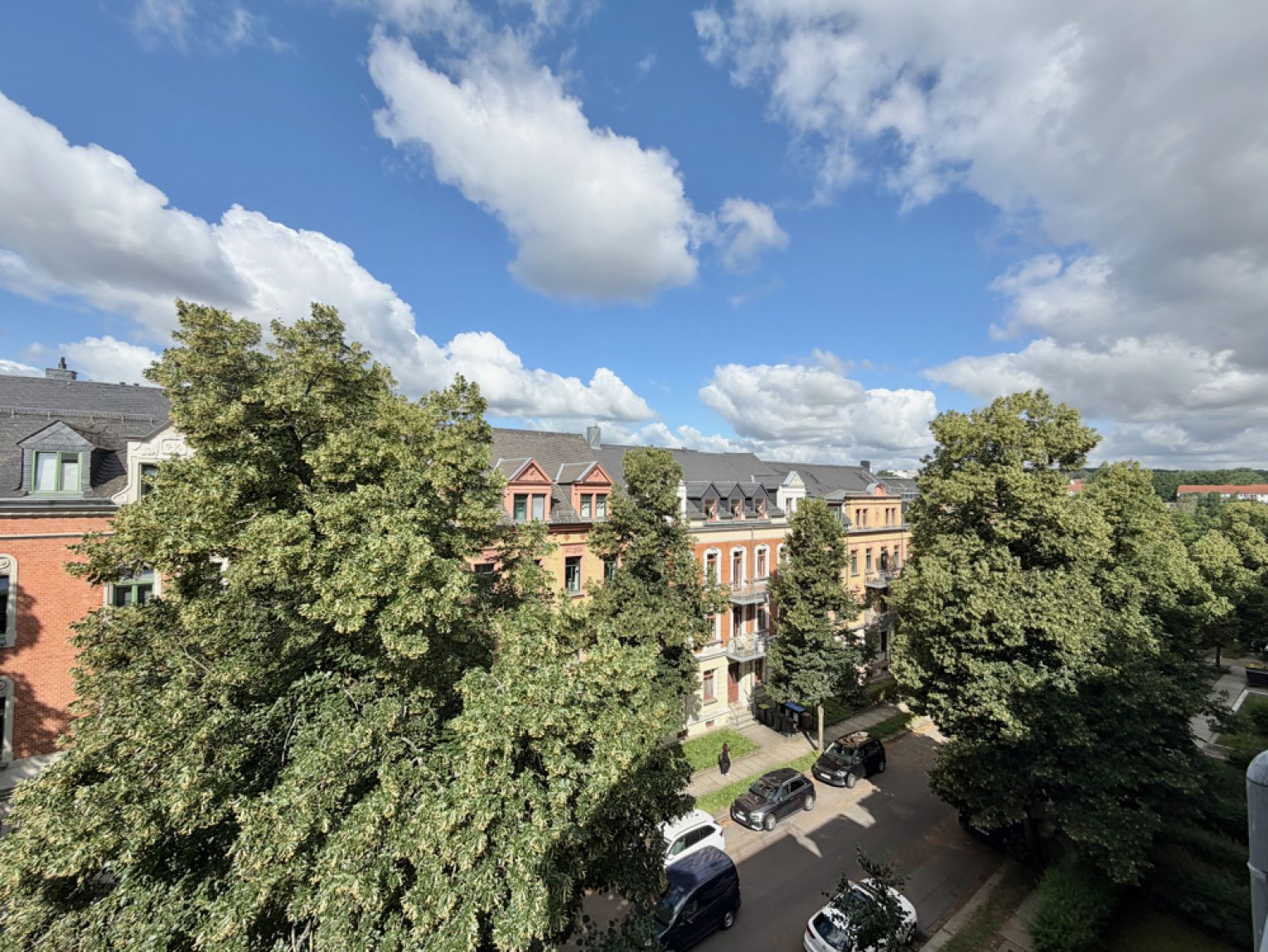 2 Zimmer • Balkon • Dachgeschoss • in Chemnitz • modern und neu • schnell sein und direkt mieten!