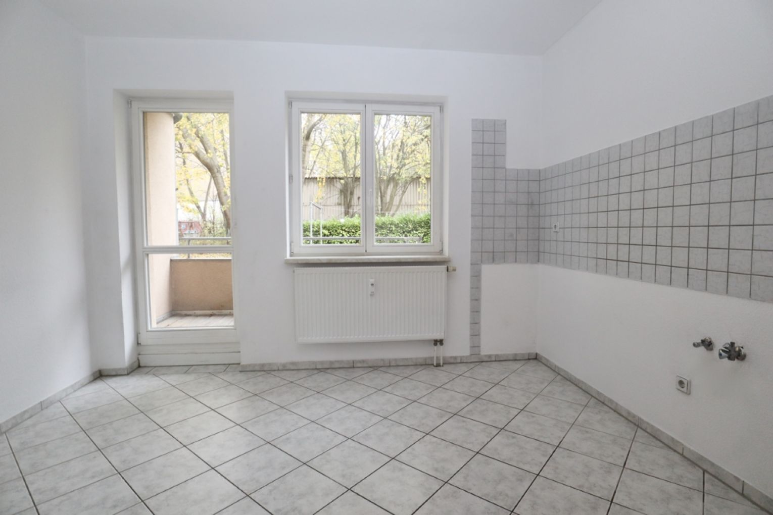 3-Raum Wohnung • Uni Nähe • Balkon • zentrale Lage • in Chemnitz • Bernsdorf • jetzt anrufen 