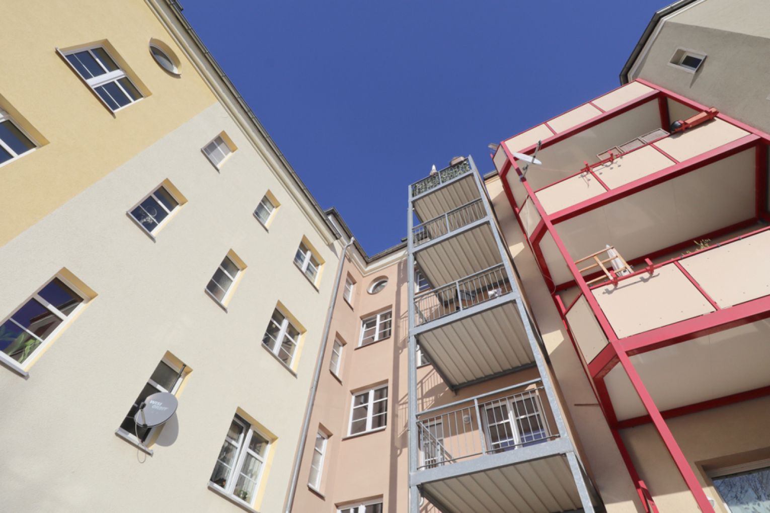 Balkon • 2-Raum Wohnung in Chemnitz • schicke Einbauküche • Hilbersdorf • jetzt anrufen!