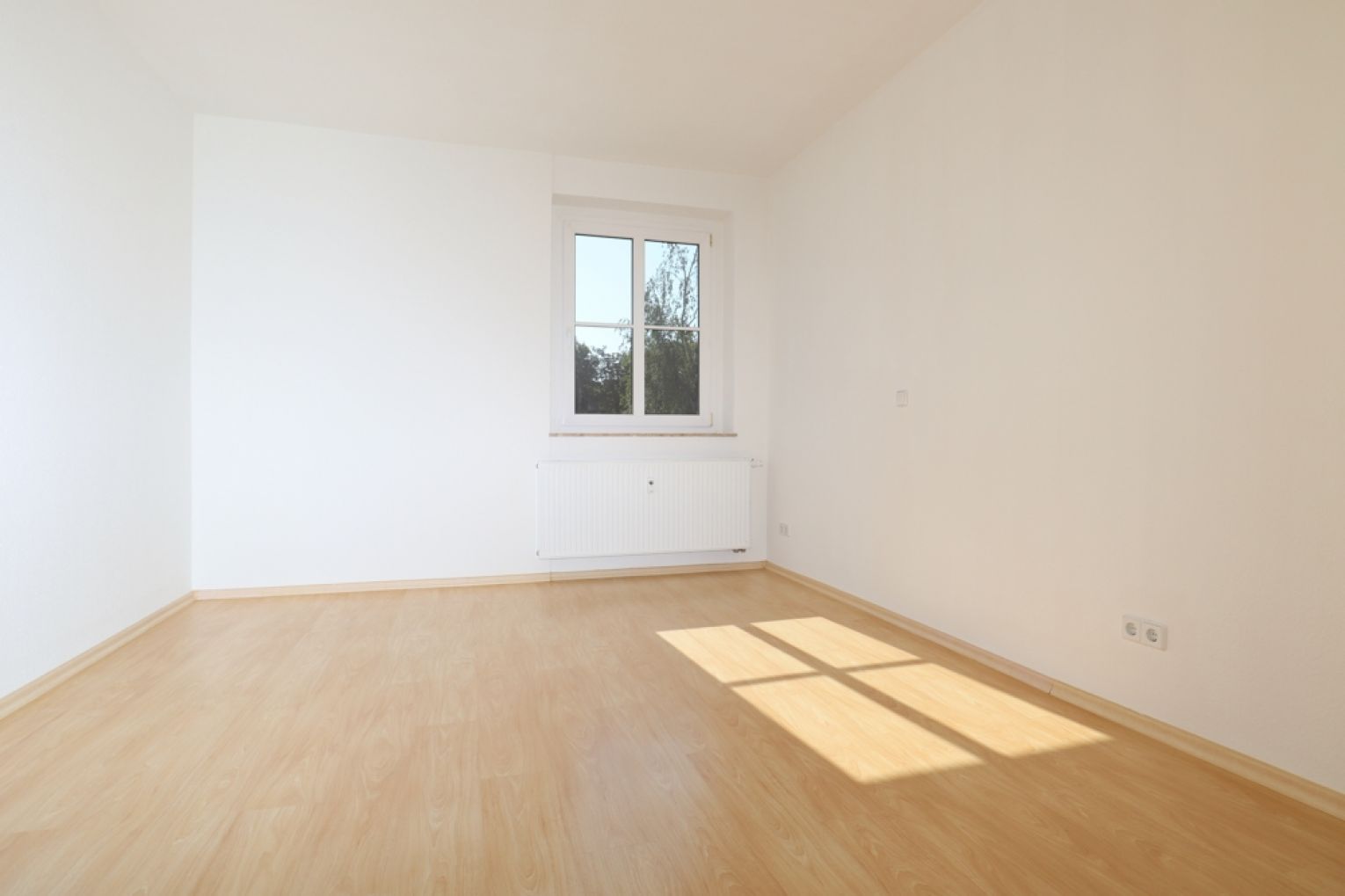 im Lutherviertel • Balkon • in Chemnitz • Tageslichtbad • 3-Raum Wohnung • zur Miete • jetzt anrufen