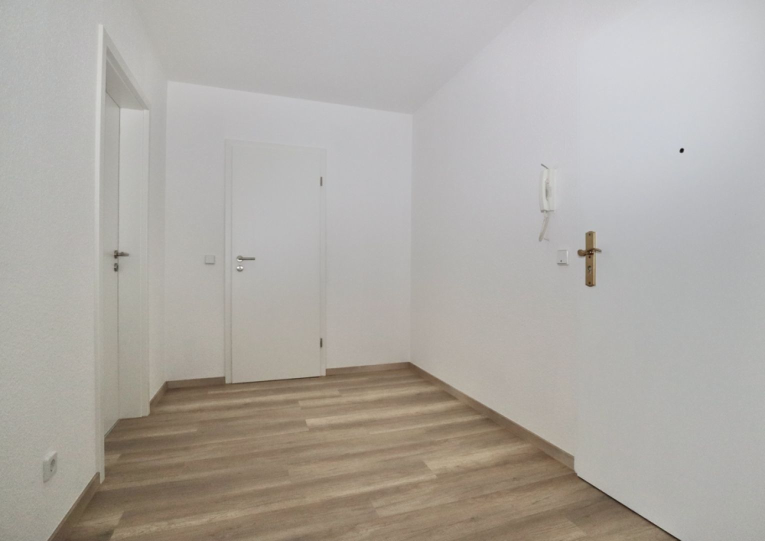 2-Raum Wohnung • Aufzug • individuell • Schloßchemnitz • Einbauküche  • bald wieder frei !