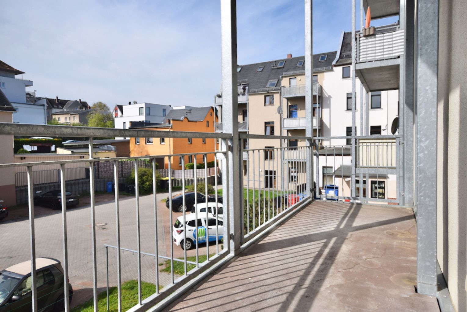 Mietwohnung • in Limbach-Oberfrohna • 3 Zimmer • großer Balkon • Stellplatz • gleich anschauen!