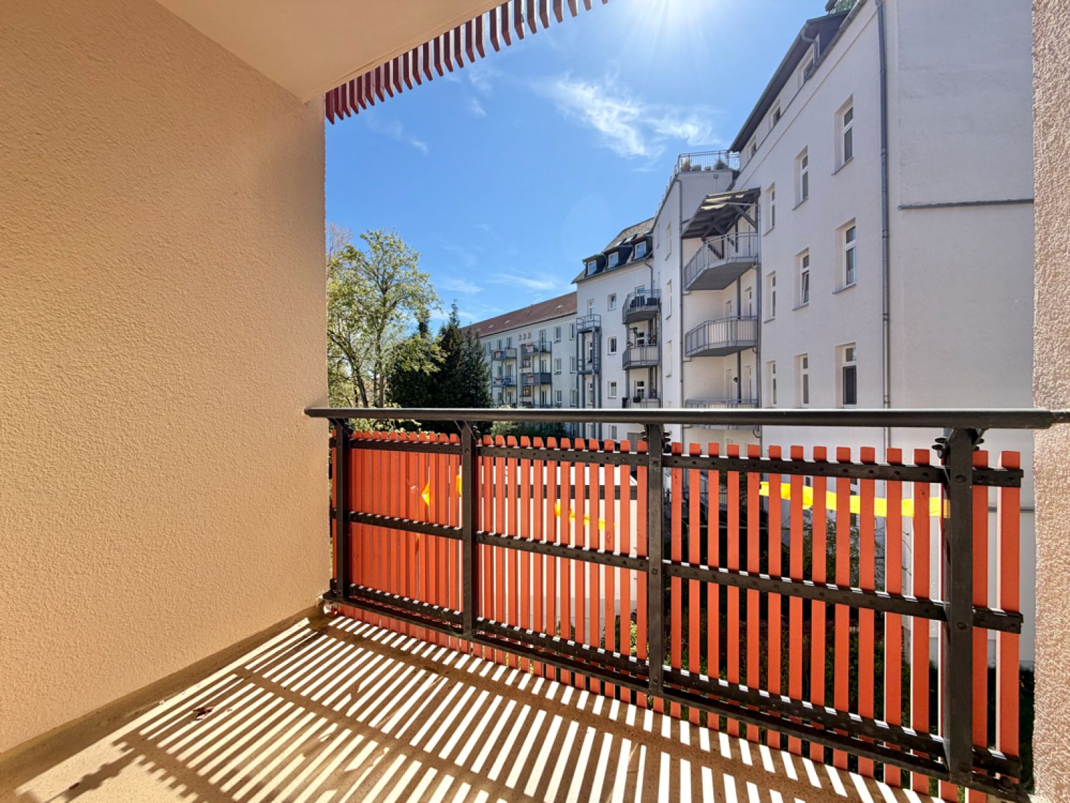 3 Zimmer • zur Miete • mit Balkon • Einbauküche • im Lutherviertel • in Chemnitz • schnell sein!