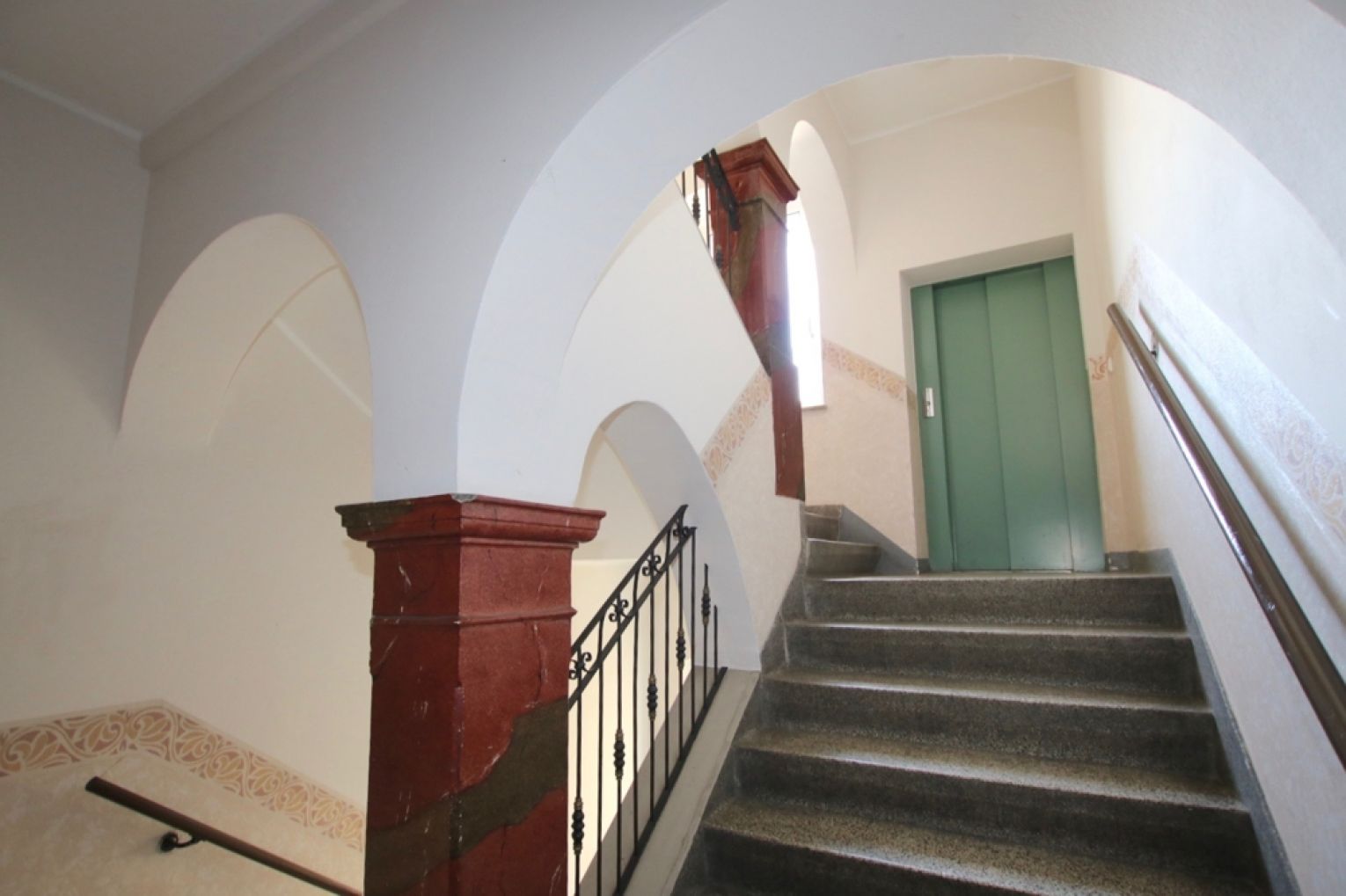 Einbauküche • 3-Zimmer Wohnung• in Chemnitz • am Brühl • WG-geeignet • zur Miete • schnell anschauen