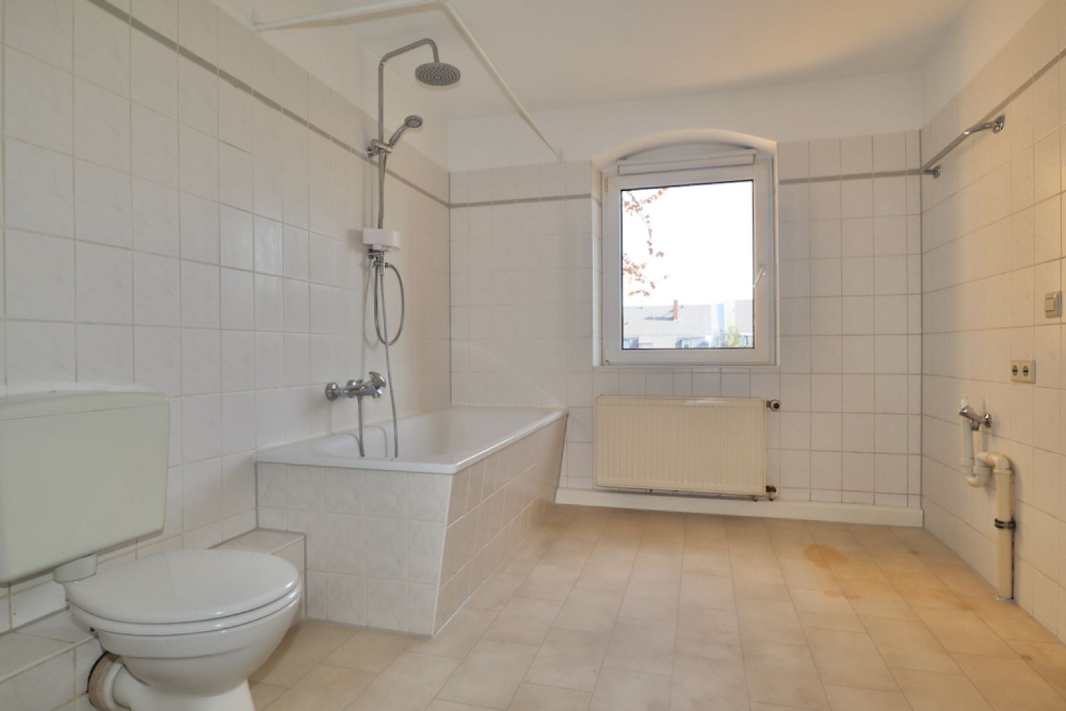 Einbauküche • 3-Zimmer Wohnung• in Chemnitz • am Brühl • WG-geeignet • zur Miete • schnell anschauen