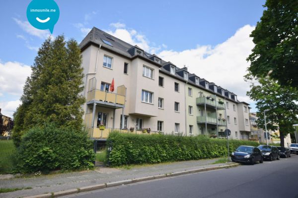 3-Zimmer Wohnung • gerade NEU renoviert ! • Balkon •  Bad mit Wanne Und Fenster • Laminat • TERMIN!?