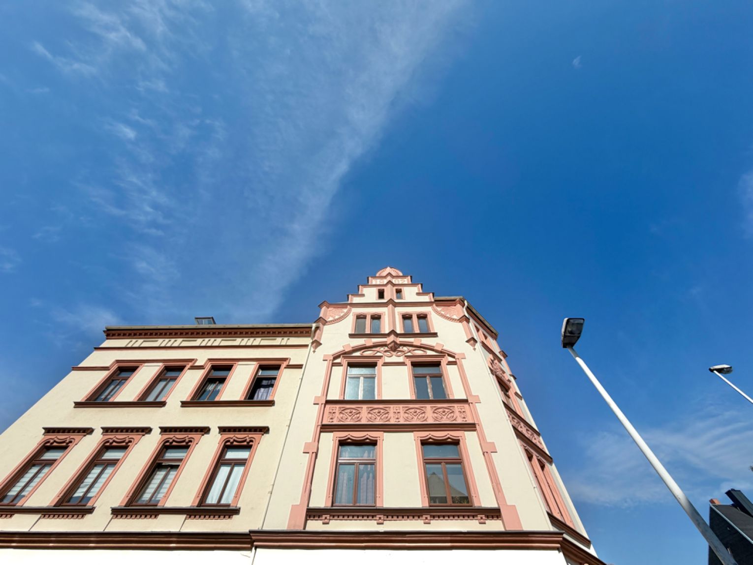 2 Zimmer • Eigentumswohnung • in Schönau • Chemnitz • vermietet • Dachgeschoss • jetzt vorsorgen!