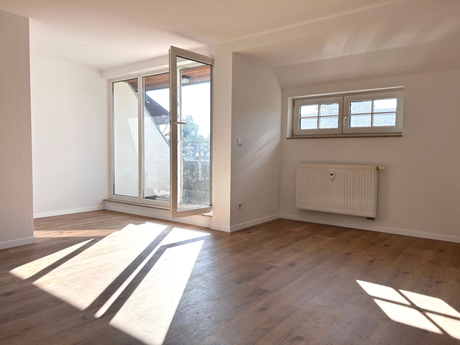 3-Raum Wohnung • im Dachgeschoss • mit Terrasse • offene Küche • Stellplatz • in Chemnitz • Gablenz