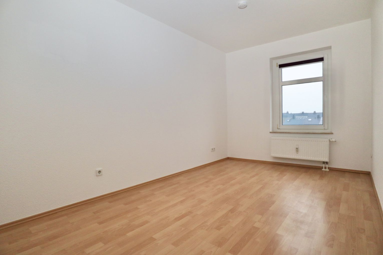 3-Raum Wohnung • Gablenz • Dachterrasse • Stellplatz • Tageslichtbad • Dachgeschoss • jetzt anrufen