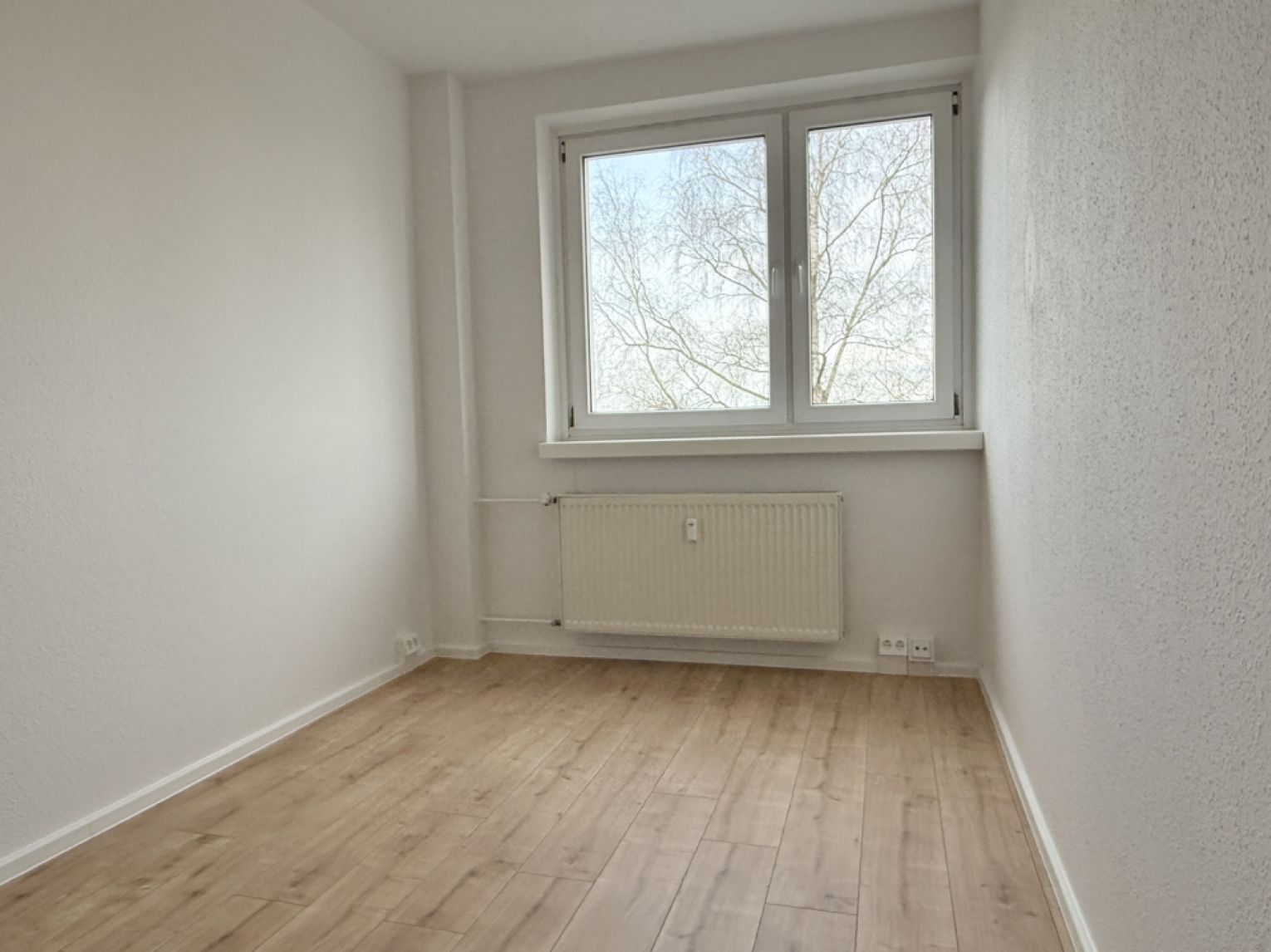 TOP • 3-Zimmer Wohnung • Wohnküche • Balkon • Laminat • in Kappel • gleich anschauen !?
