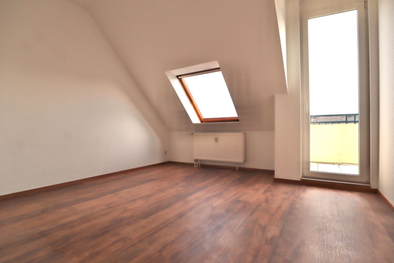 2 Zimmer • Dachgeschoss • Dachterrasse • Aufzug • Tiefgarage • Kaßberg • Chemnitz • zur Miete
