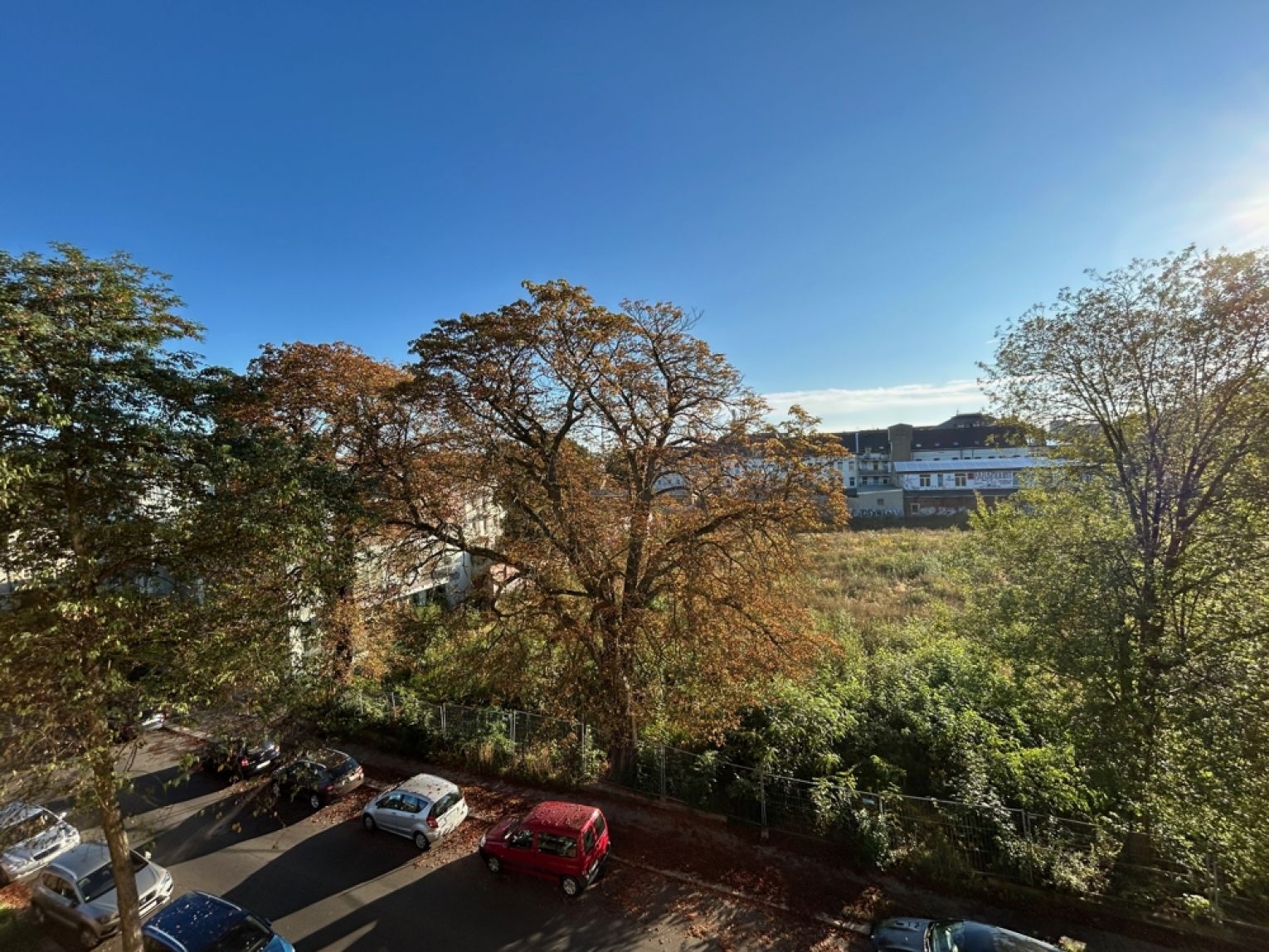 3 Zimmer • große Räume • Altendorf • neue Einbauküche • Stellplatz möglich • Chemnitz • zur Miete