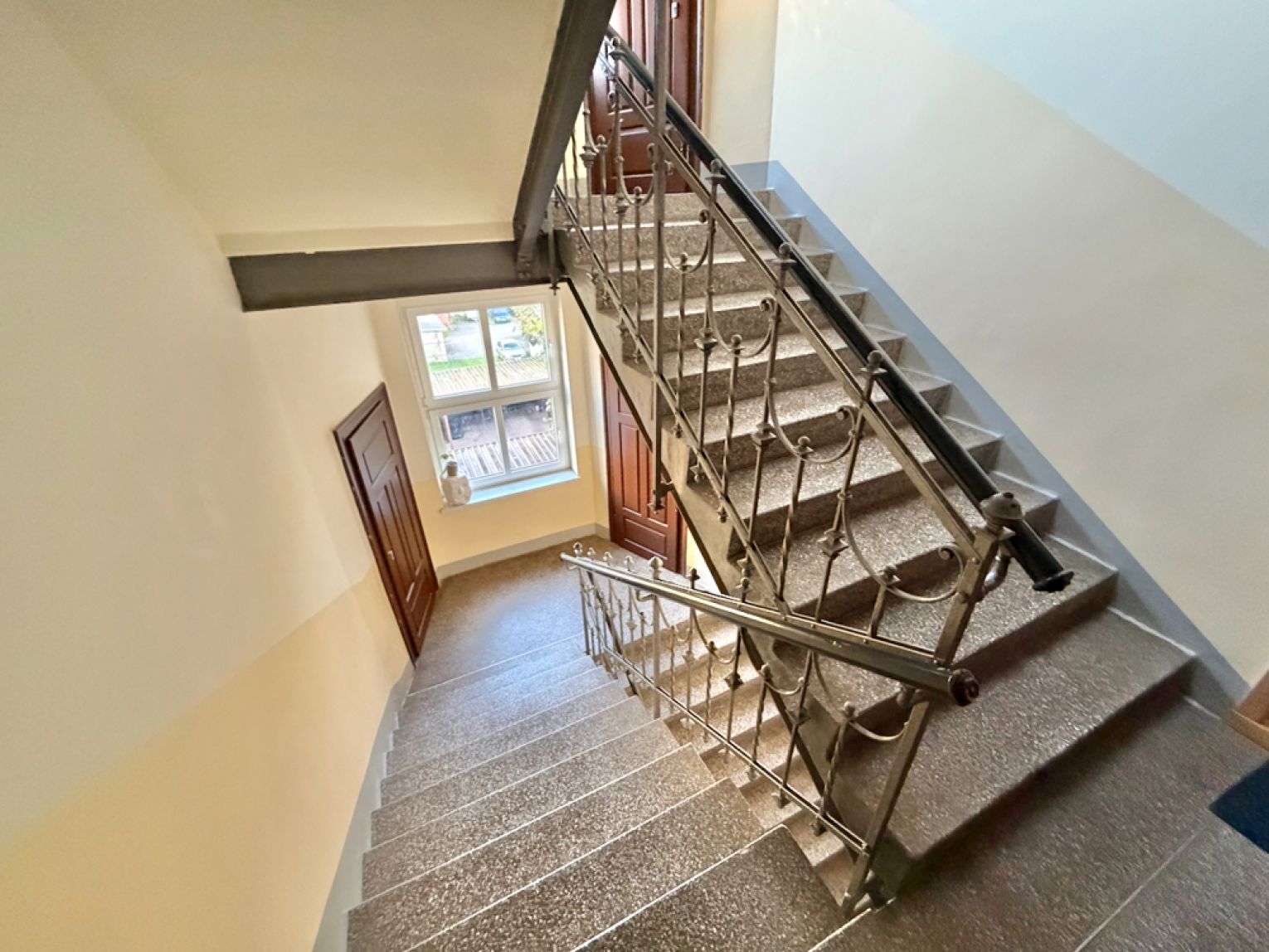 2 Zimmer • Balkon • Dachgeschoss • in Chemnitz • modern und neu • schnell sein und direkt mieten!