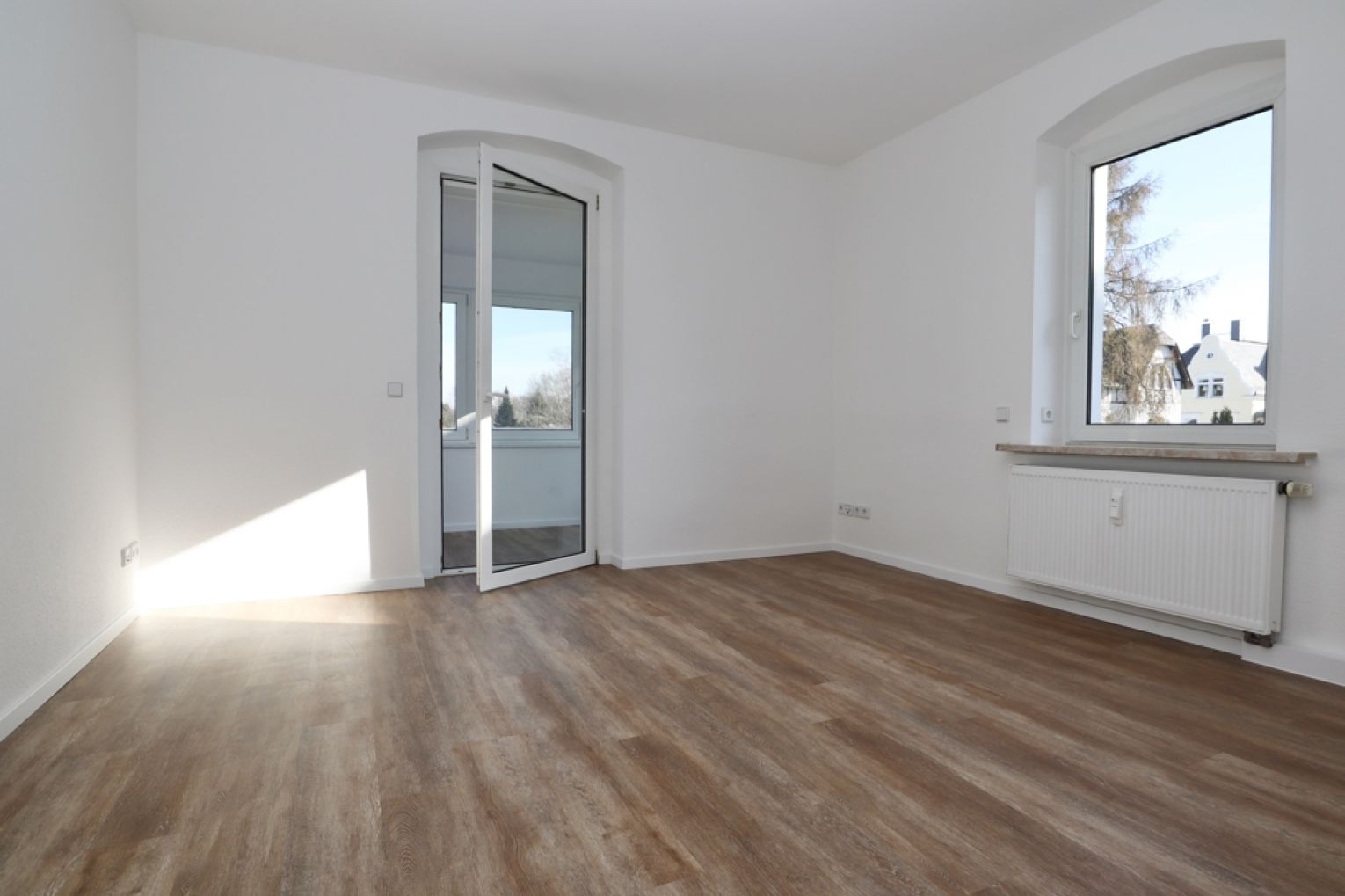Jetzt mieten • 3 Zimmer Wohnung • Balkon • Wintergarten • Neu saniert • Garage • in Reichenbrand