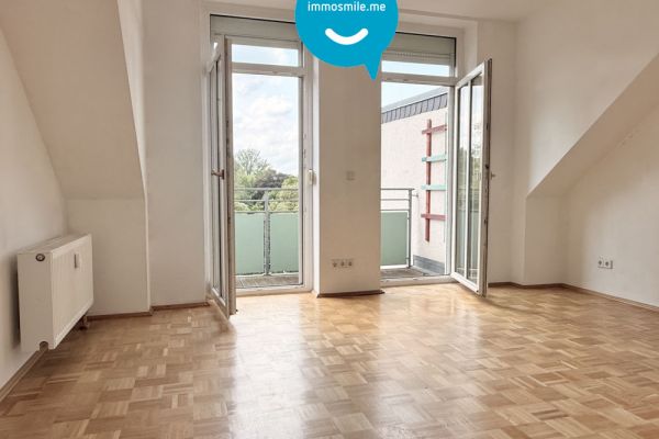 Kaßberg • 3 Zimmer • Balkon • Parkett • Bad mit Wanne • Aufzug • Dachgeschoss-Flair • Anschauen !?