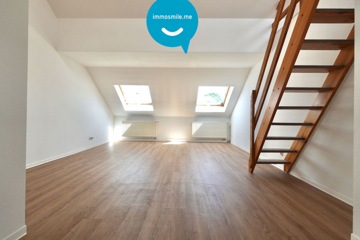 3 Zimmer • Dachgeschoss • Maisonette • mit Einbauküche • in Bernsdorf • jetzt mieten