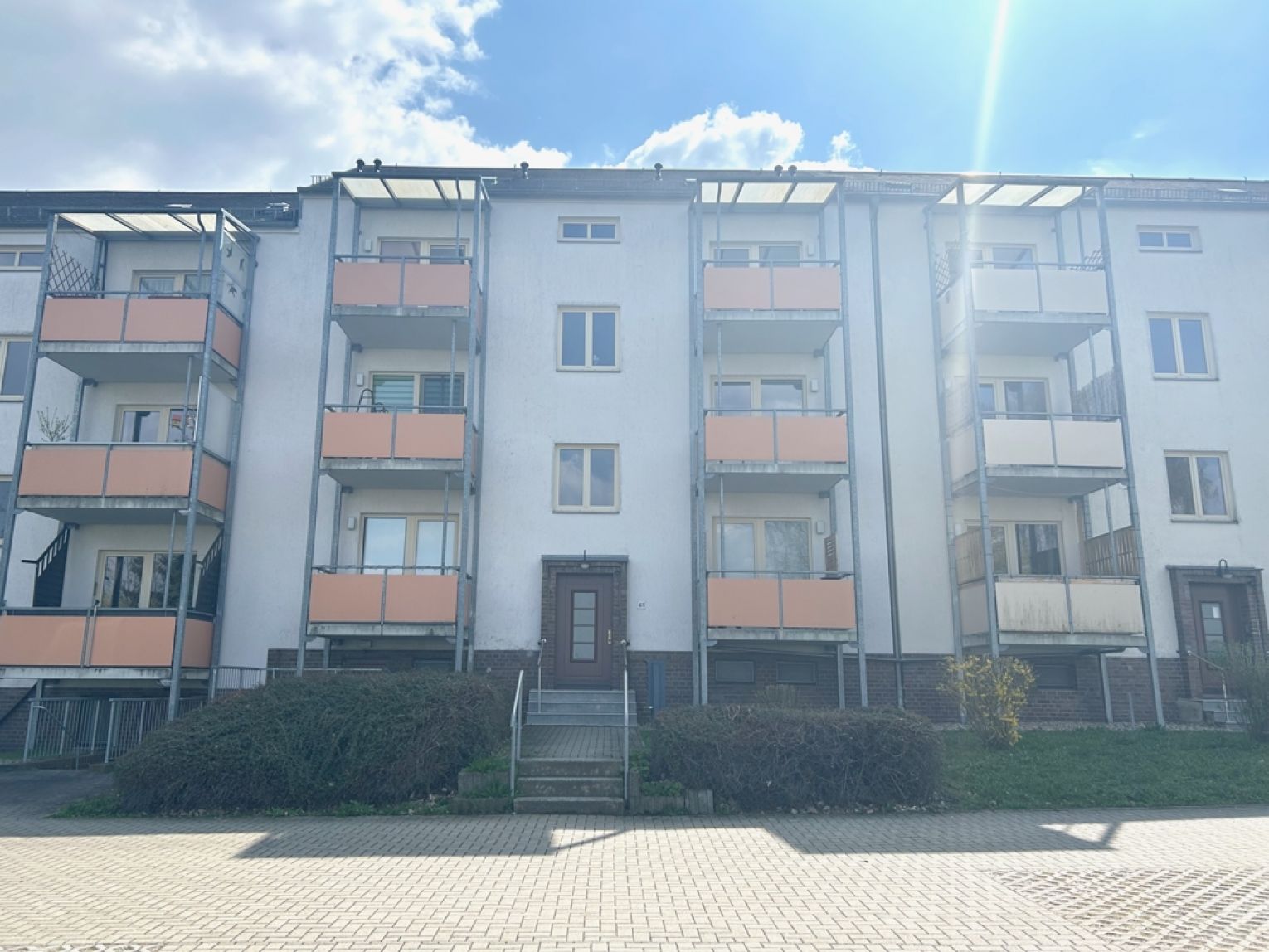 1-Zimmer Wohnung in Gablenz • Balkon • schöne Lage • Einbauküche • zur Miete • Chemnitz