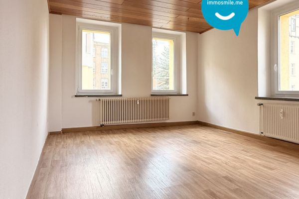 ruhige 3 Zimmer • Tageslichtbad mit Dusche • geräumige Küche • Laminat • günstig mieten 