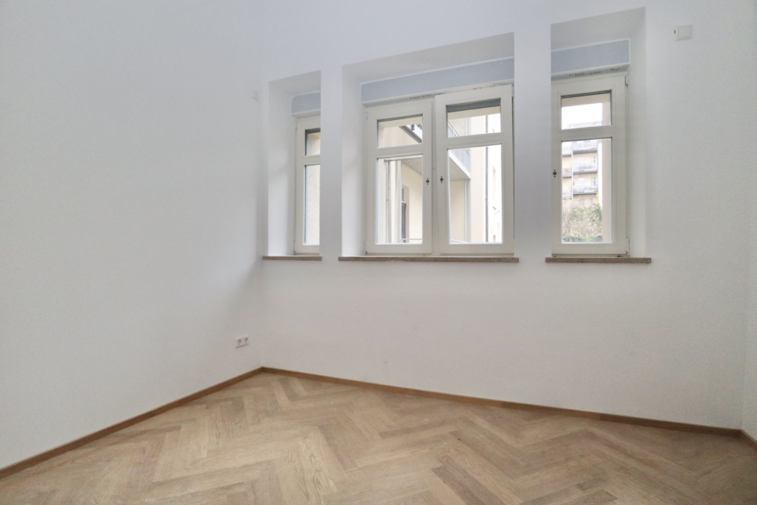 6-Raum Wohnung • Erdgeschoss • groß • Sonnenberg • Erstbezug • Chemnitz • Fußbodenheizung • ruf an !