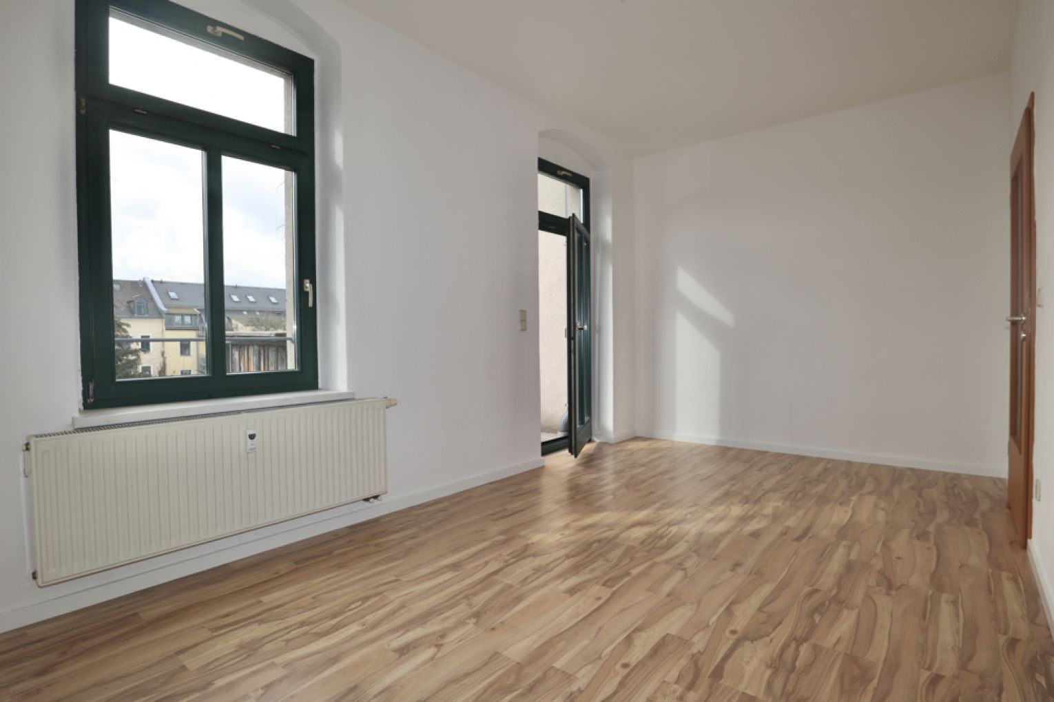 Altendorf • Balkon • 3-Raum Wohnung • Einbauküche • Stellplatz • in Chemnitz • jetzt anrufen