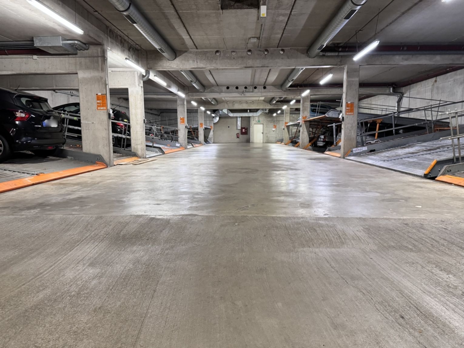 2 Zimmer • Wohnung • zur Miete • mit Balkon • Tiefgarage • in Schloßchemnitz • schnell sein!