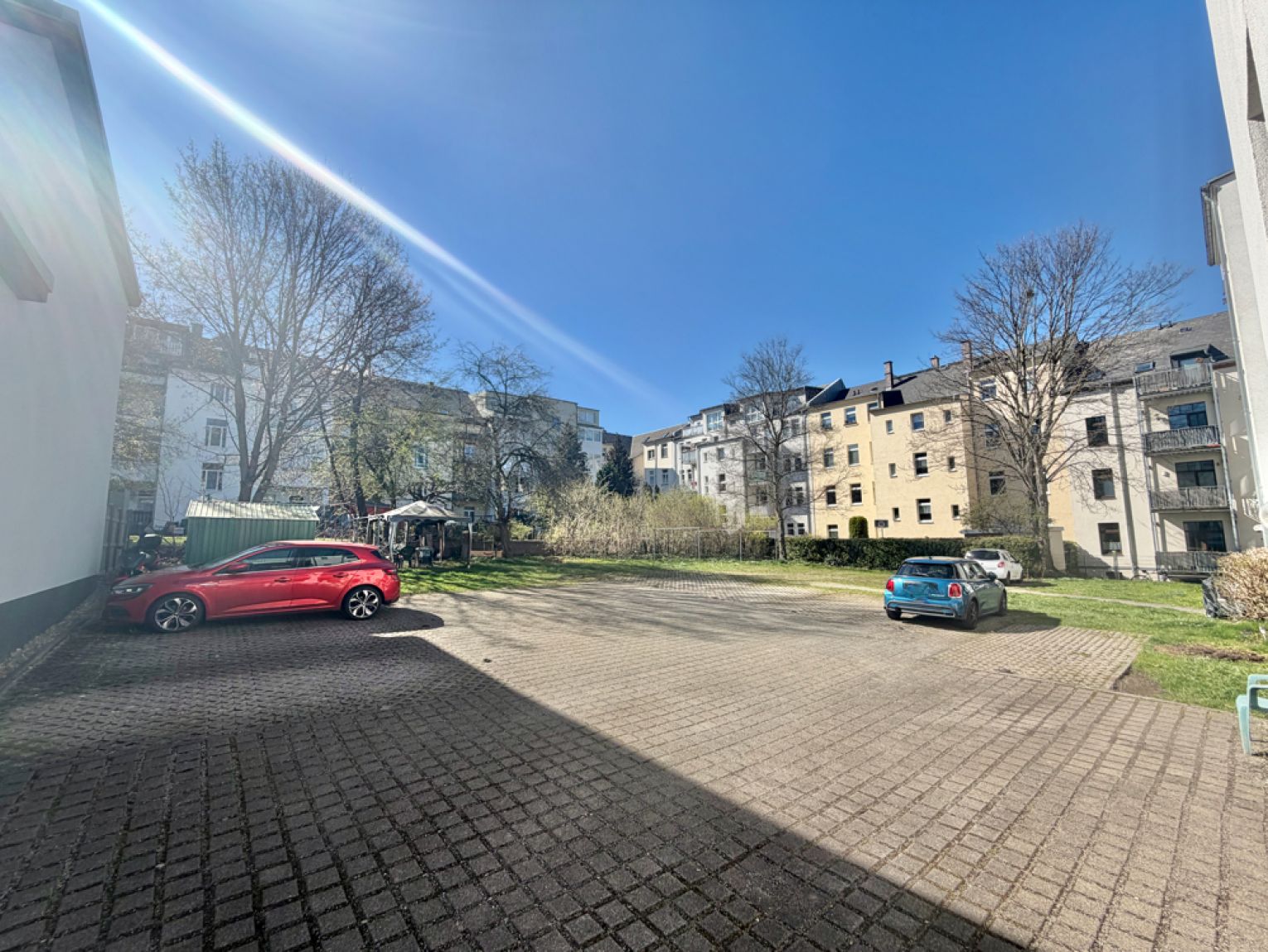 2 Zimmer • mit Einbauküche • in Chemnitz • Altendorf • zur Miete • Stellplatz • bald wieder frei!