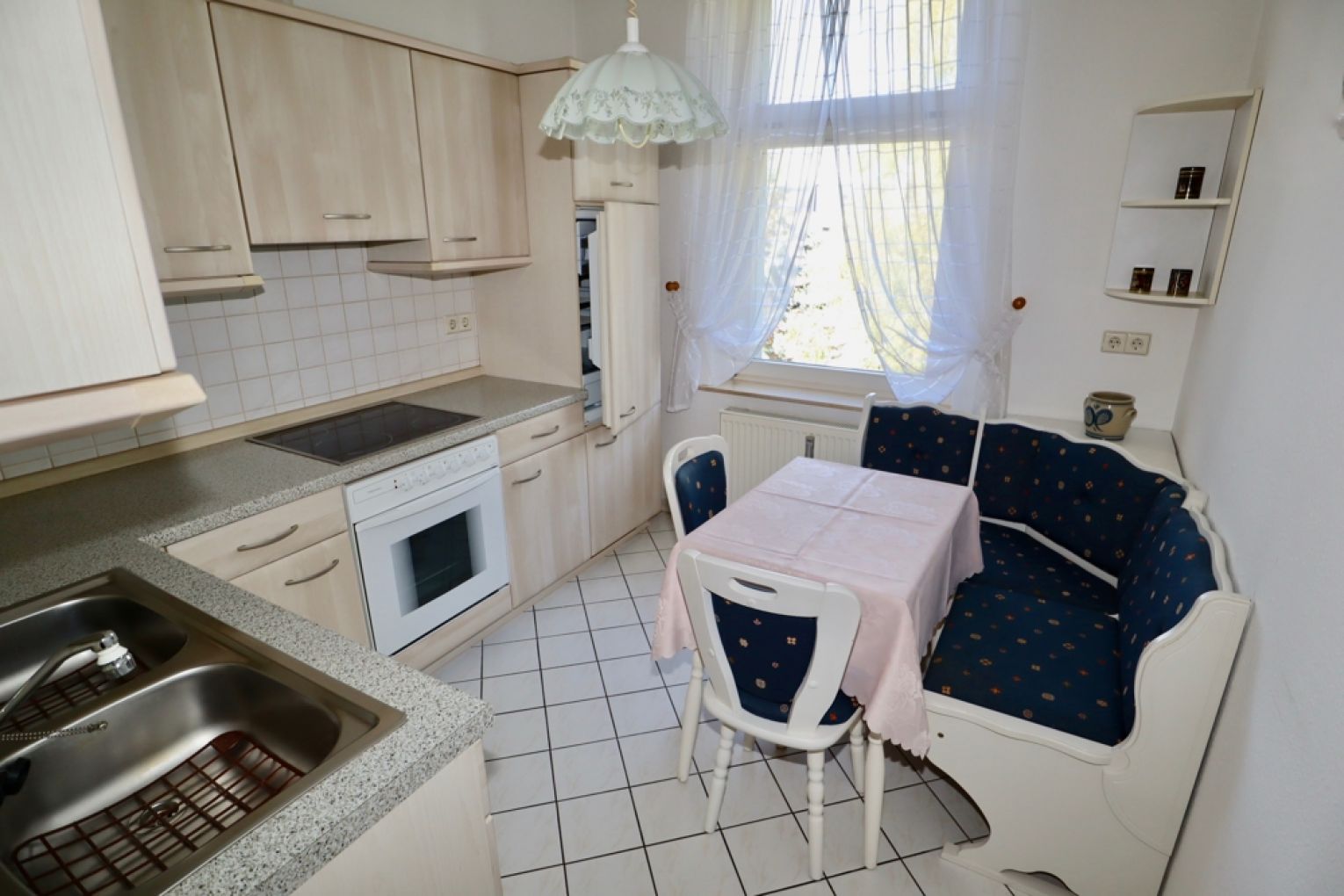 Kaßberg • jetzt schnell sein • 2-Zimmer • mit Balkon • Einbauküche •  MIETEN • bald wieder frei!