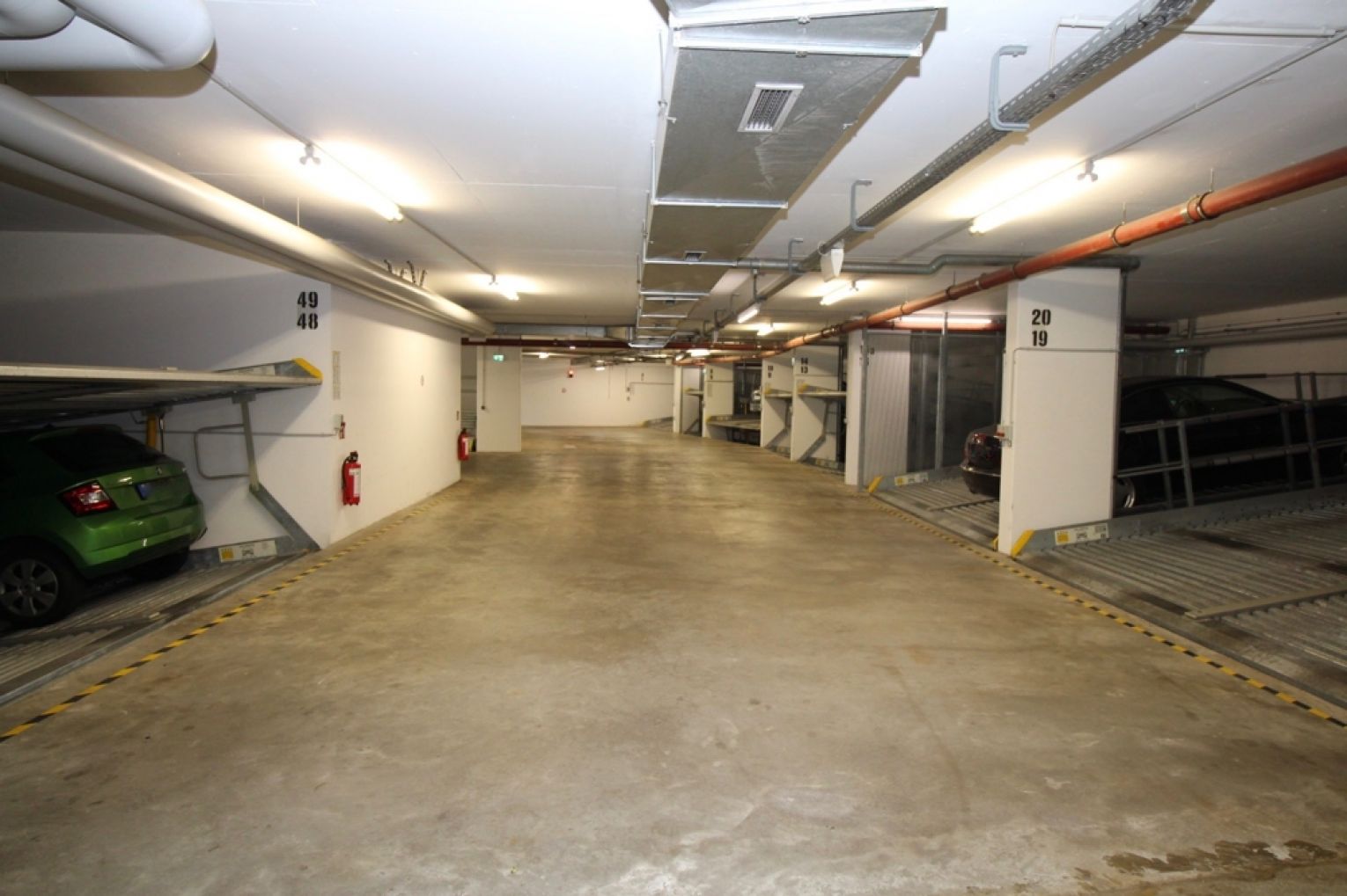 Zentrum • 2-Raum Wohnung • Dachgeschoss • Fahrstuhl • Chemnitz • Stellplatz • zur Miete