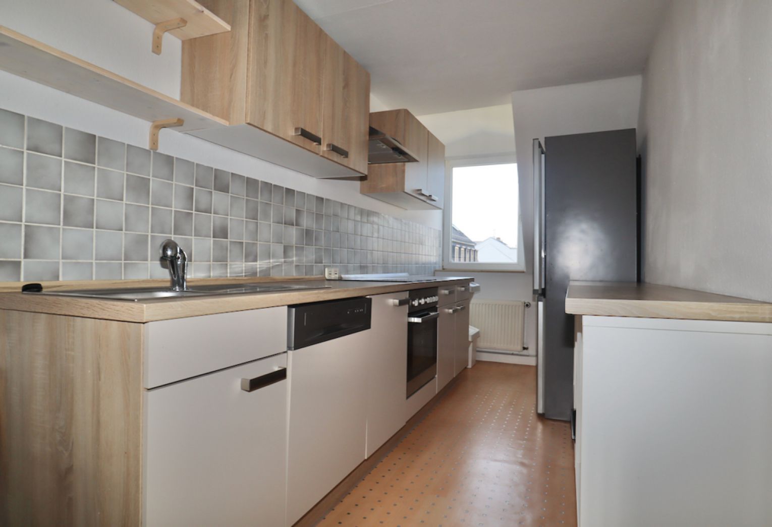 Einbauküche • 3-Zimmer Wohnung• in Chemnitz • am Brühl • WG-geeignet • zur Miete • schnell anschauen