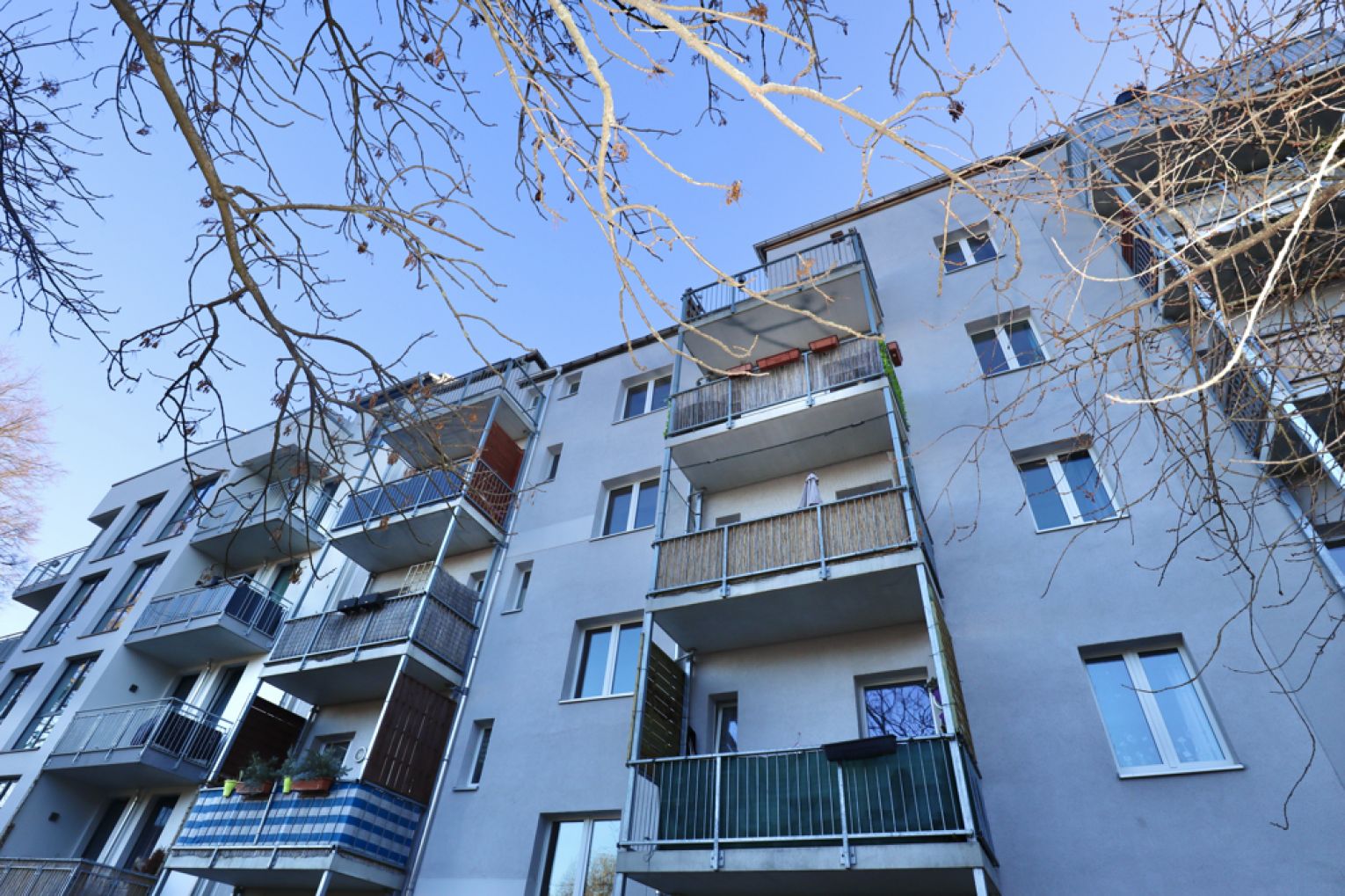Einbauküche • Erdgeschoss • Kaßberg • 2-Raum Wohnung • Balkon • Tageslichtbad • jetzt anrufen