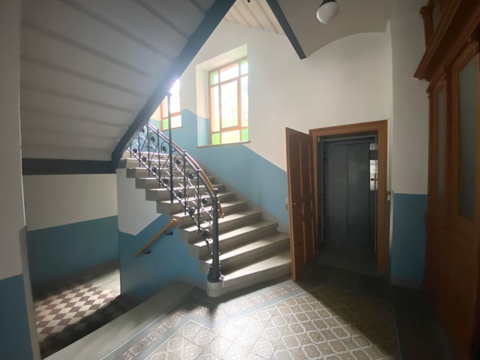 Kapitalanlage • 2-Zimmer • vermietet • begehrte Lage • Aufzug • jetzt sicher Geld anlegen