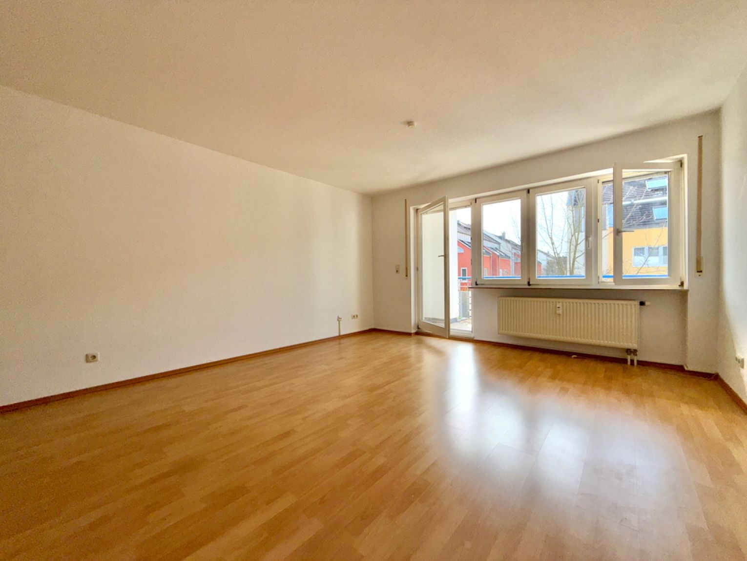 3 Zimmer • mit Balkon • Tiefgarage • zur Miete • in Chemnitz • Grüna • jetzt direkt anschauen!