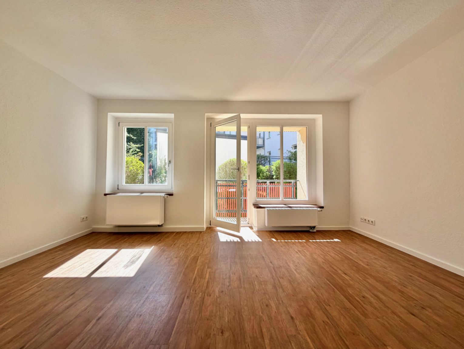 3 Zimmer • zur Miete • mit Balkon • Einbauküche • im Lutherviertel • in Chemnitz • schnell sein!