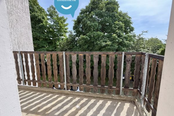 Einbauküche • Balkon • 3-Raum • modernes Laminat • praktischer Grundriss • Bad mit Wanne • zur Miete