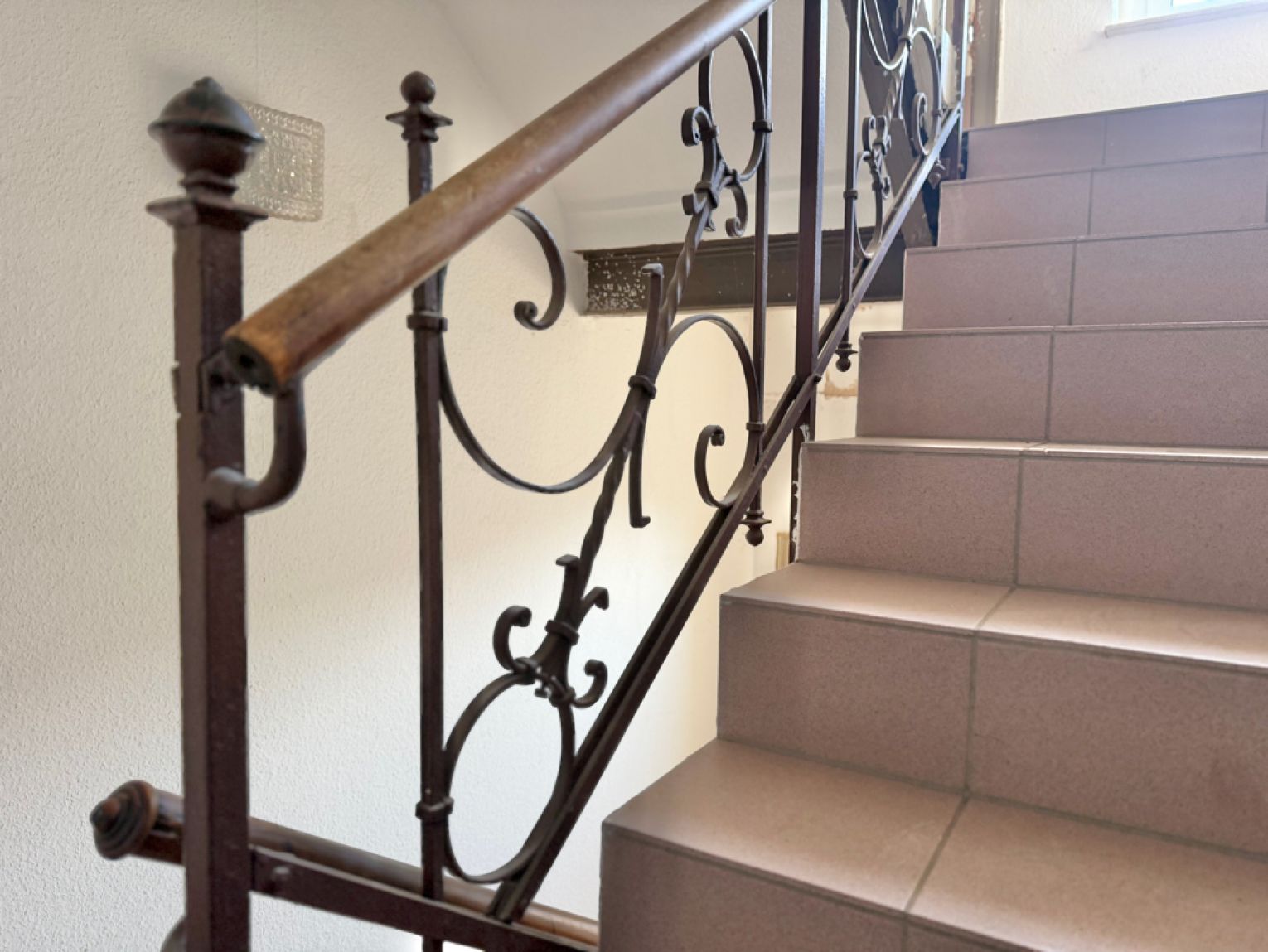 Wohnen • und Gewerbe • Hohenstein-Ernstthal • selbst nutzen • und / oder vermieten • jetzt kaufen!