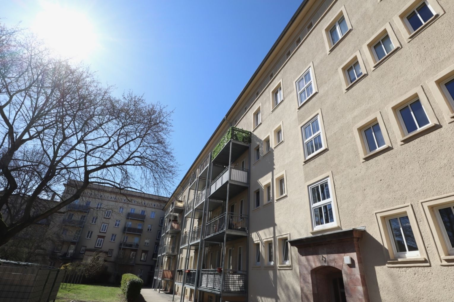 3-Zimmer • im Zentrum • Einbauküche • WG-geeignet • zur Miete  •  jetzt anrufen