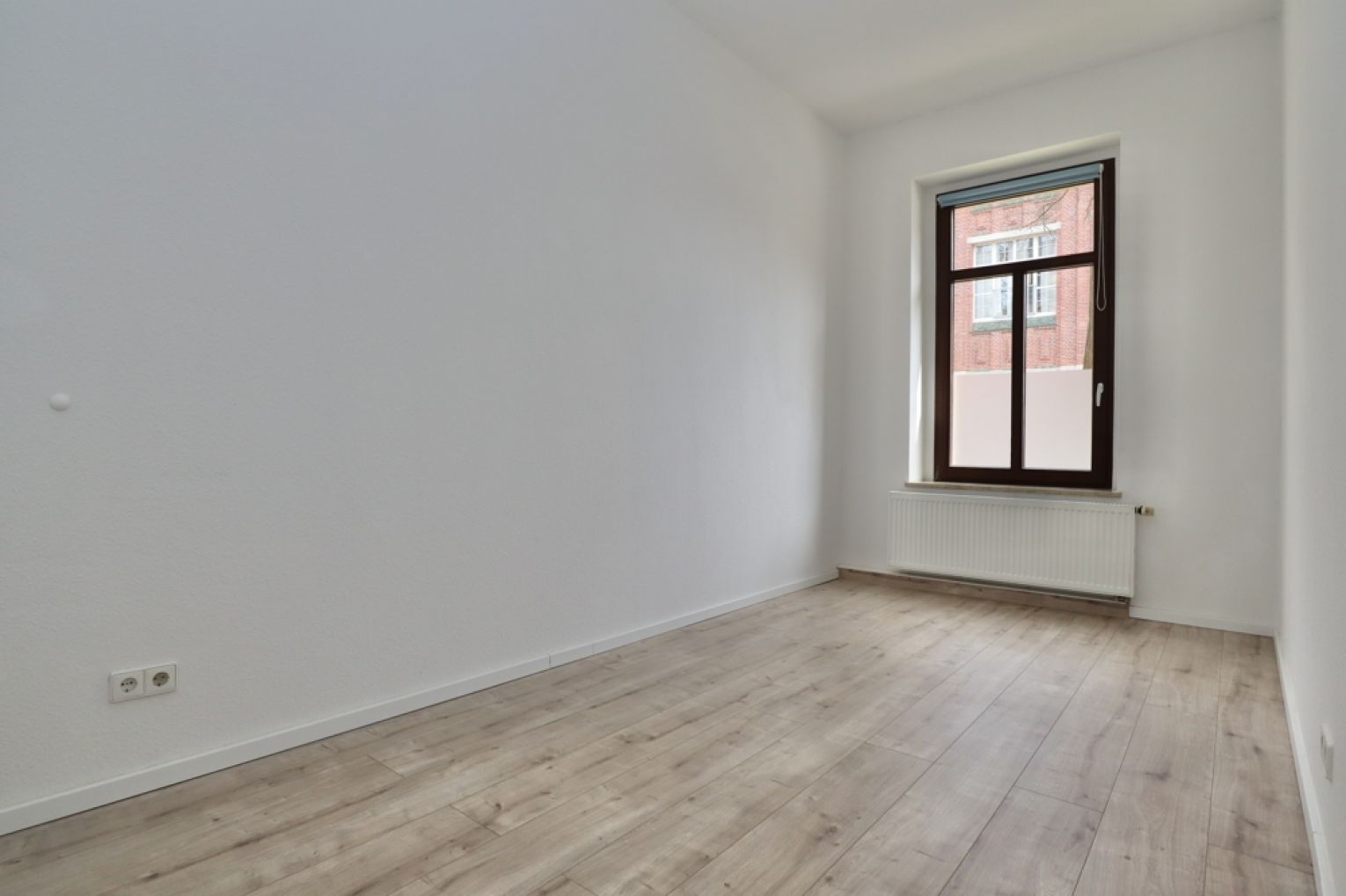Altendorf •  Chemnitz  • 4- Zimmer • Stellplatz • Balkon • Einbauküche • Erdgeschoss • jetzt Mieten