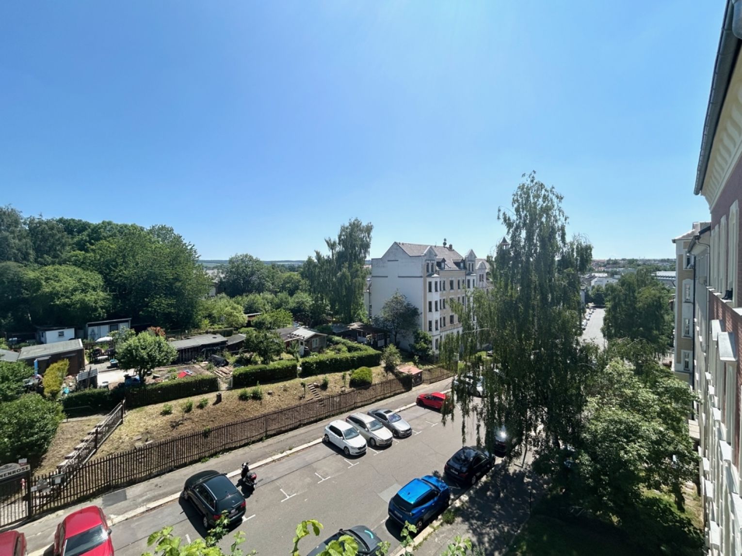 Balkon • Chemnitz • Tageslichtbad • 2-Raum Wohnung • offner Wohn-und Essbereich • zur Miete